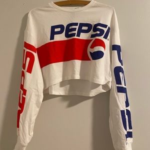 Long Sleeve Graphic Crop Top
